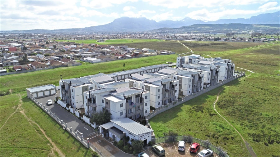 2 Bedroom Property for Sale in Gordons Bay Central Western Cape